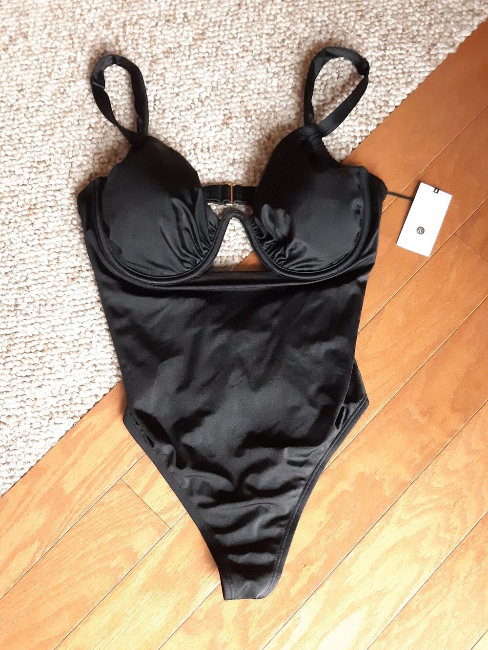 NWT Shade & Shore High Leg Extra Cheeky Swimsuit size 34DD